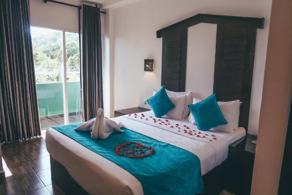 Sunshine Resort & Spa Сигирия Экстерьер фото