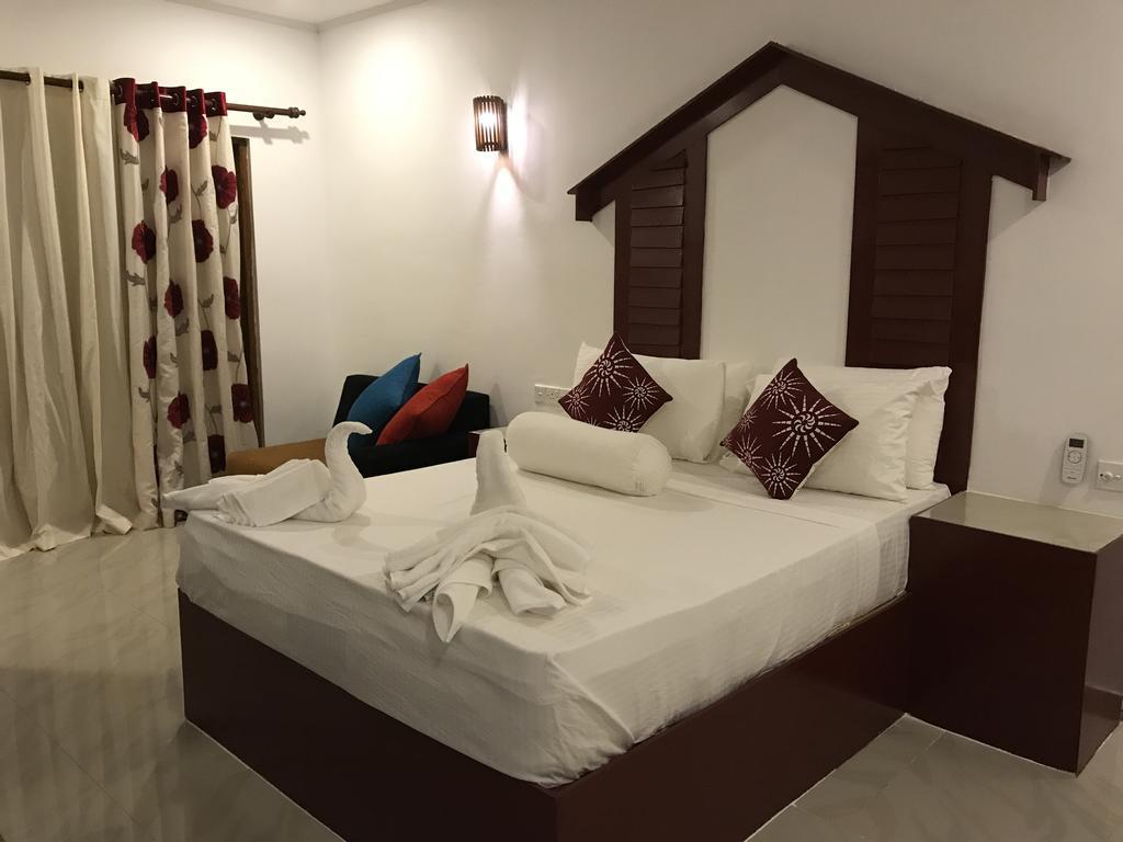 Sunshine Resort & Spa Сигирия Экстерьер фото