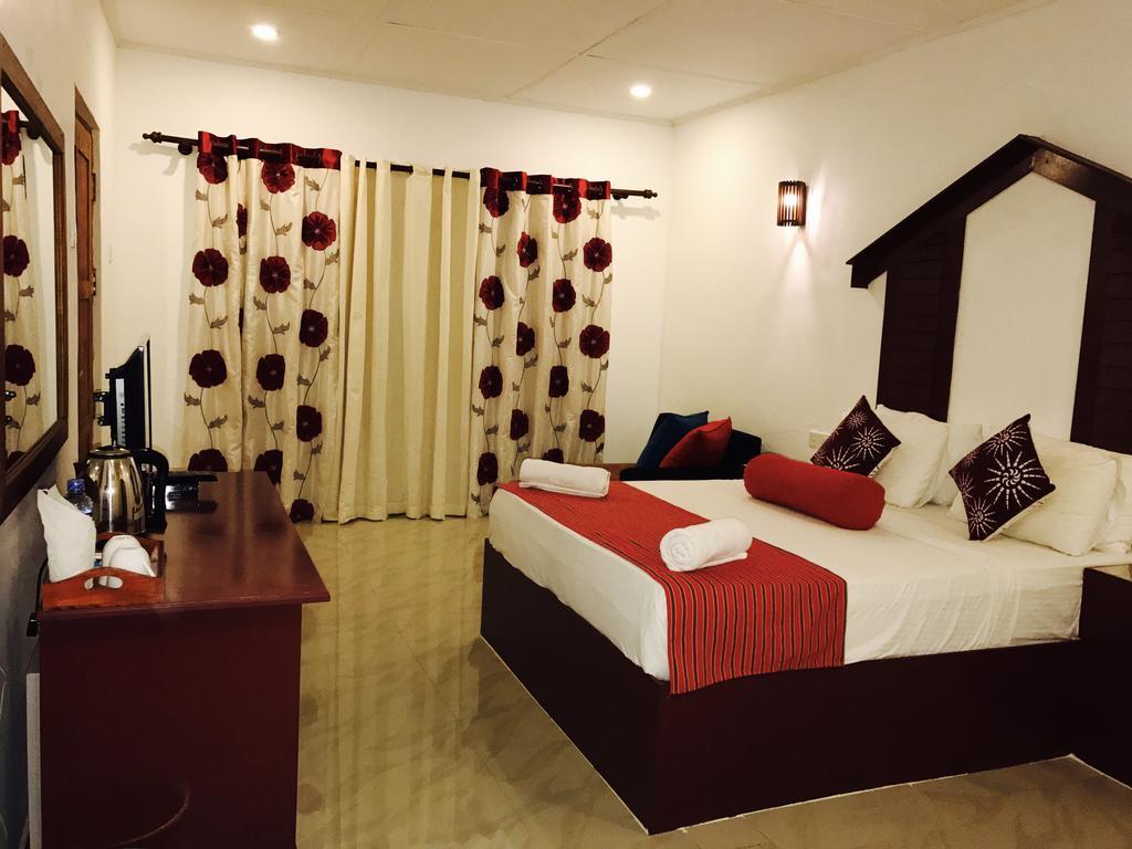 Sunshine Resort & Spa Сигирия Экстерьер фото